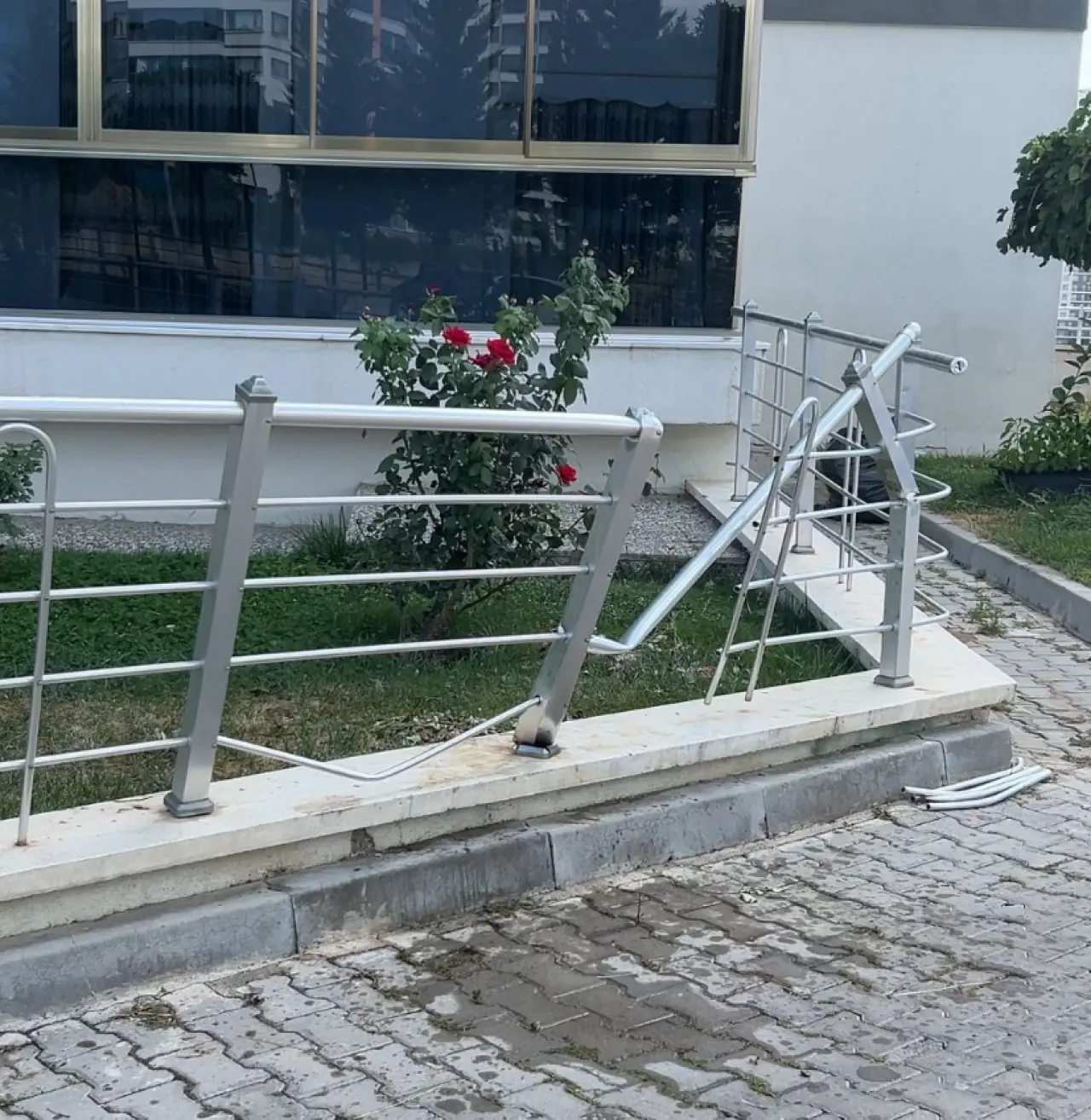 Fenomen ‘Jrokez’in acı sonu! Apartman görevlisinden çarpıcı sözler 1