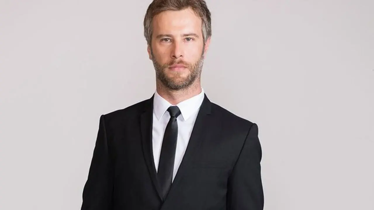 Özgür Çevik kimdir, aslen nereli, kaç yaşında, kaç doğumlu, dizileri? Hayatı ve biyografisi hakkında detaylar 3