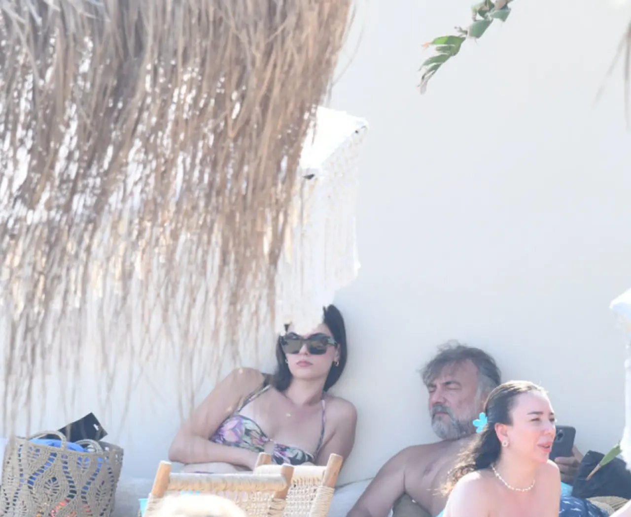 60 yaşındaki Oktay Kaynarca genç sevgilisiyle Bodrum’da yakalandı! 1