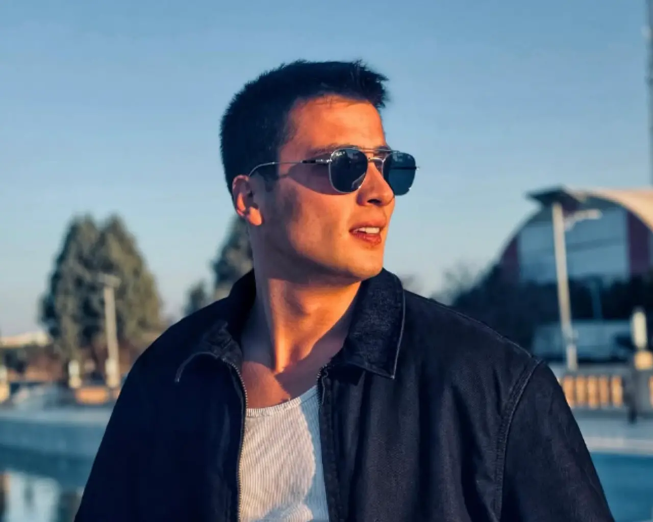 Uzak Şehir’in 'Kaya’sı yıkıldı! Atakan Özkaya'nın babası hayatını kaybetti 3