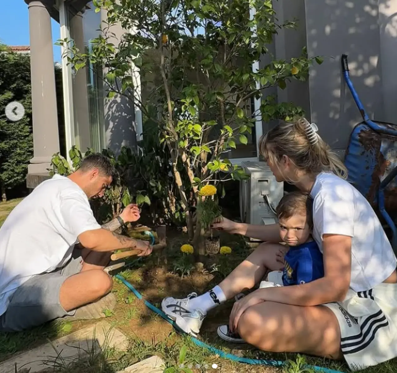 Yasemin Şefkatli’den aile pozu! “Gören nazardan korktu” 1