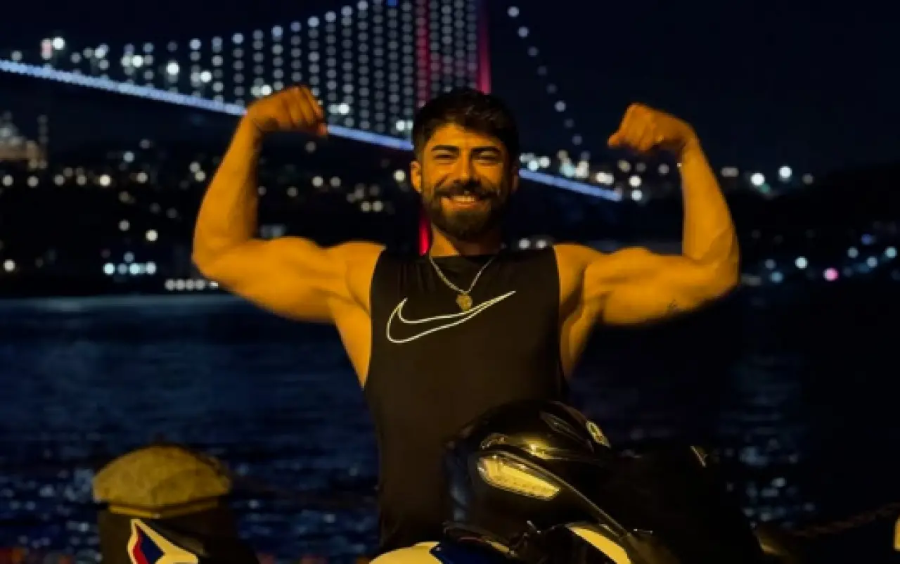 Deniz Servan kimdir, aslen nereli, kaç yaşında, instagramı? Motosiklet fenomeninin hayatı 3