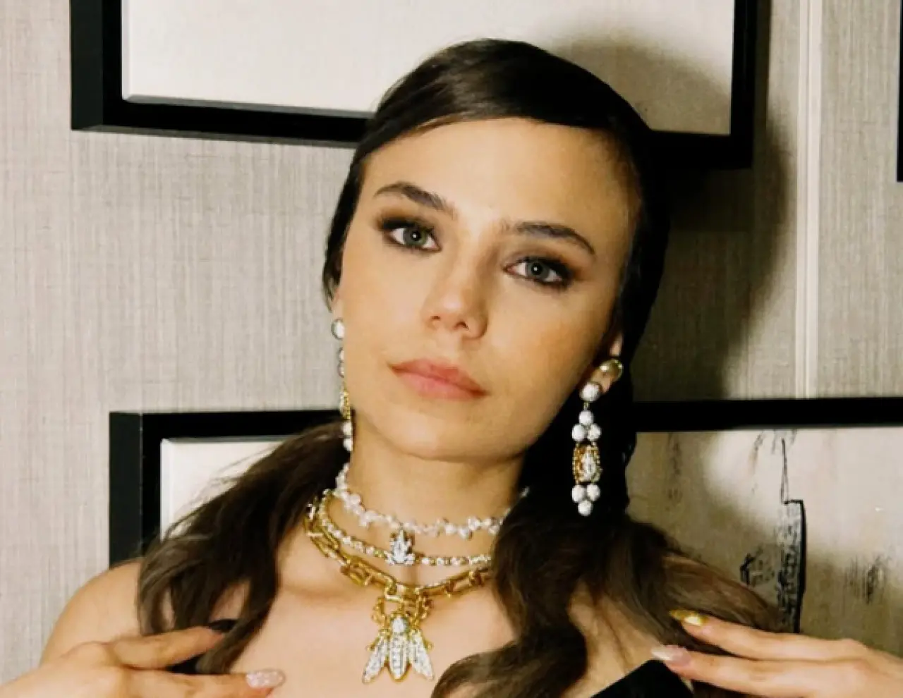 Sessiz sedasız gelen facia! Bahar Şahin ve Gülüm Baktaş kaza geçirdi 3