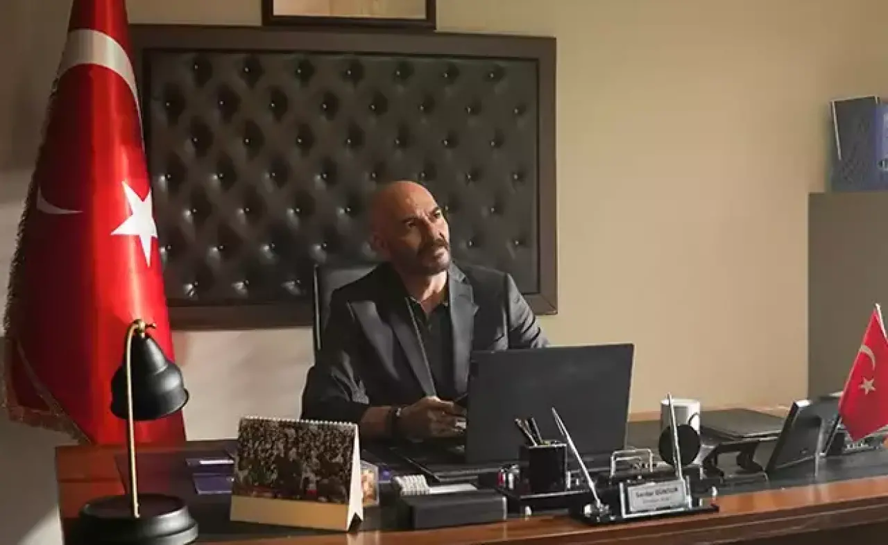 Umut Karadağ’dan ‘Eşref Rüya’ seti ve yeni sezon sürprizi 3