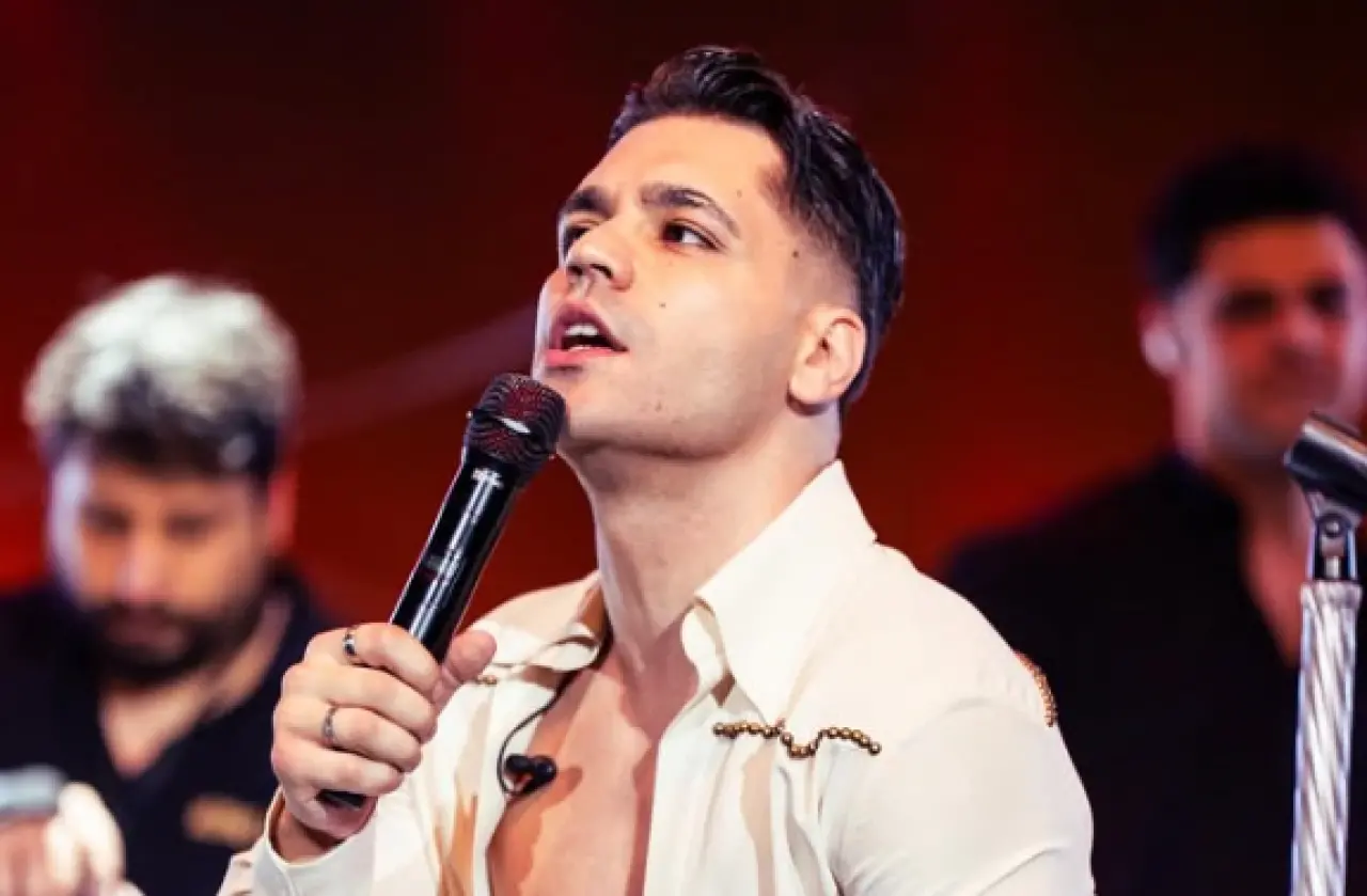 Emircan İğrek sahneyi bıraktı! Konserde fenalaşan hayranı için şarkıyı kesti 3