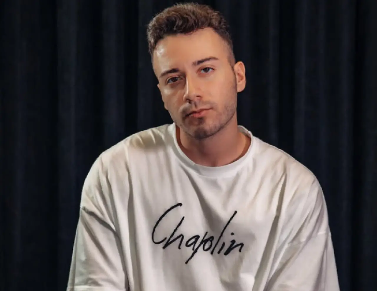 Enes Batur’dan eski aşk hamlesi! Evlilik öncesi profil fotoğrafı krizi 2