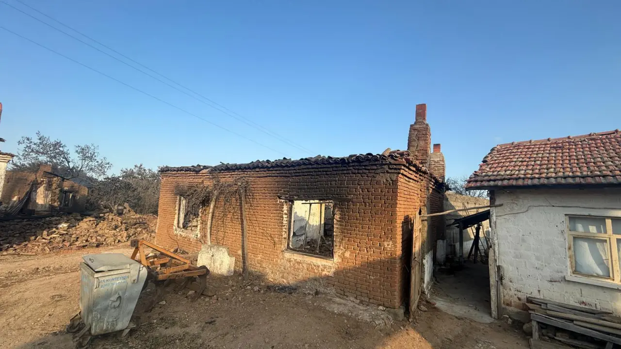 Çanakkale’deki yangında rapor: 'Yaraları sarmak için tüm gücümüzle sahadayız' 3