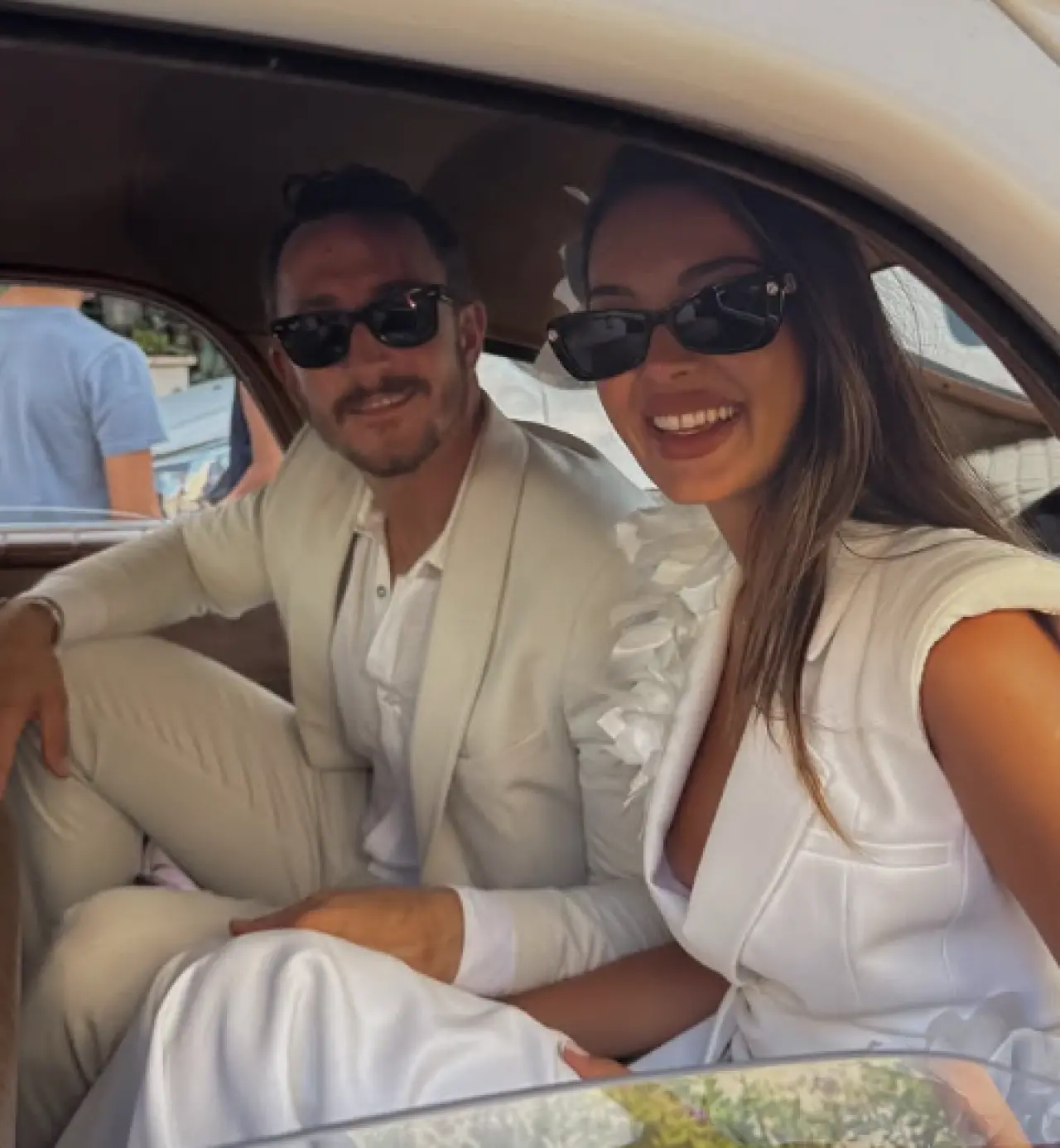 Survivor yarışmacısı Berkan Karabulut ve Lale Onuk evleniyor! 1