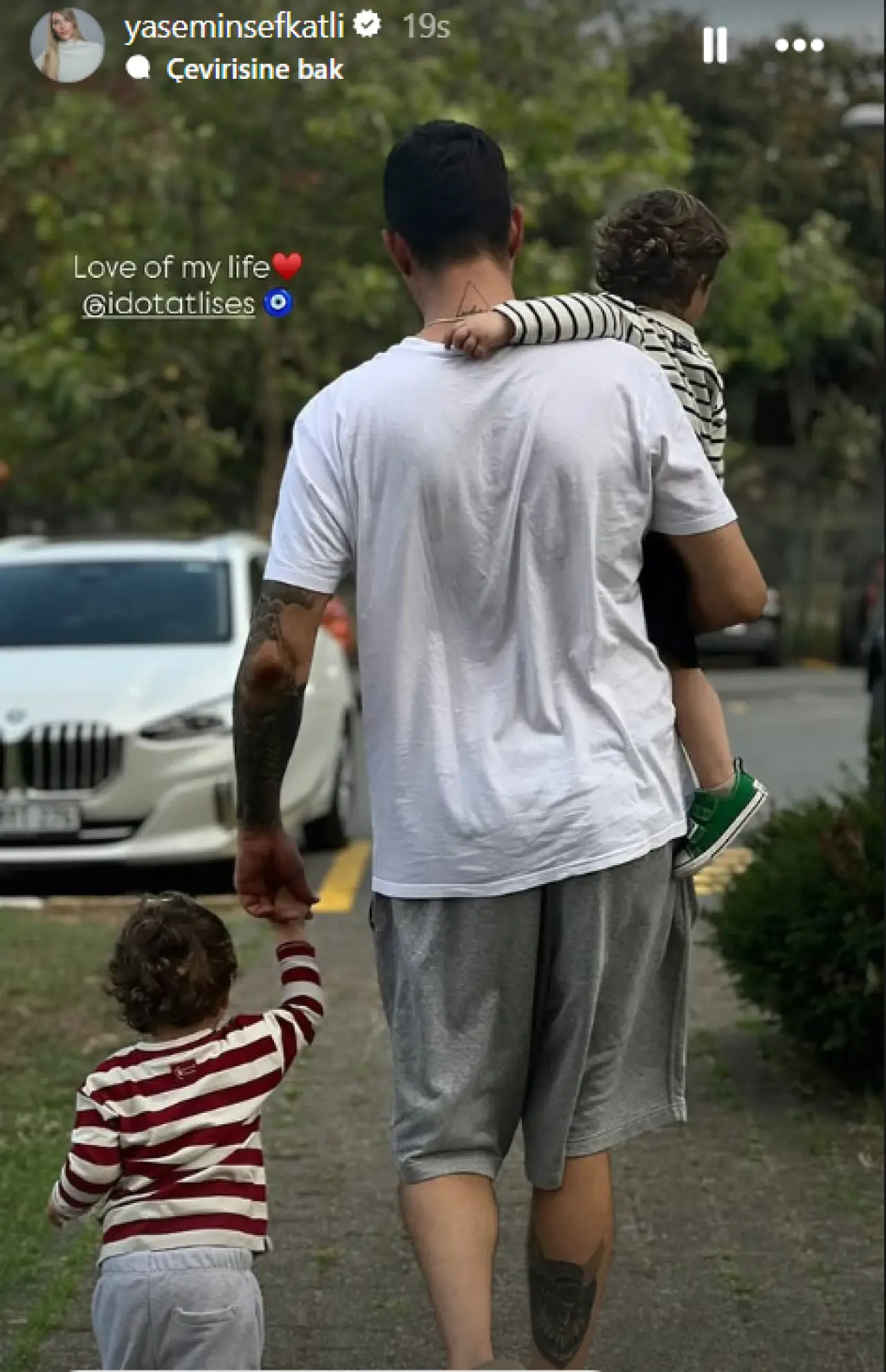 Yasemin Şefkatli’den aile pozu! “Gören nazardan korktu” 2