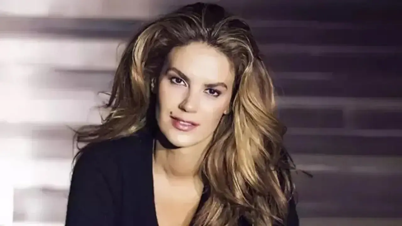 Tülin Şahin kimdir, kaç yaşın, aslen nereli, kaç beden, boyu, burcu nedir? 4