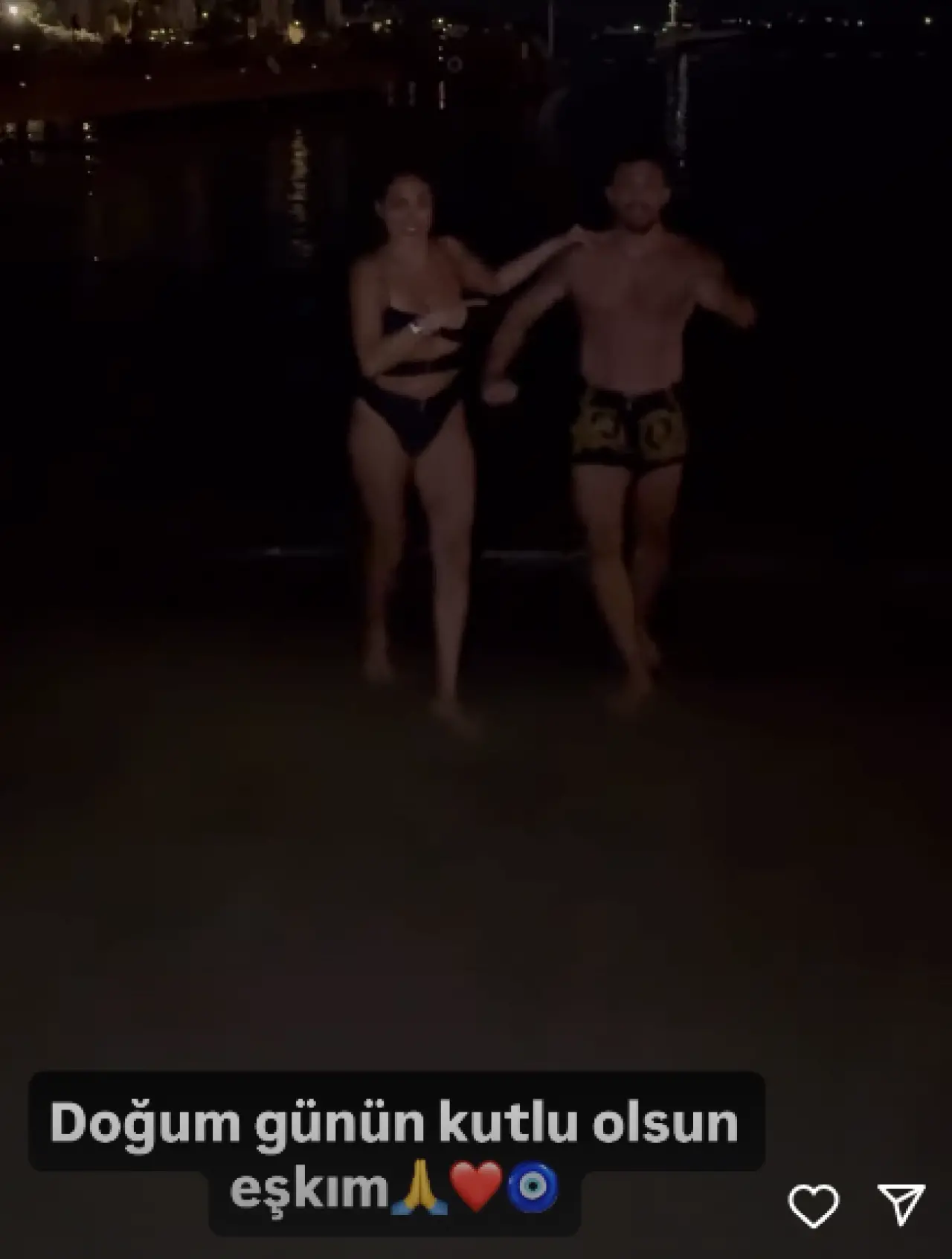 Zuhal Topal’dan Bodrum’da romantik gece! Sürpriz doğum günü şaşırttı 2