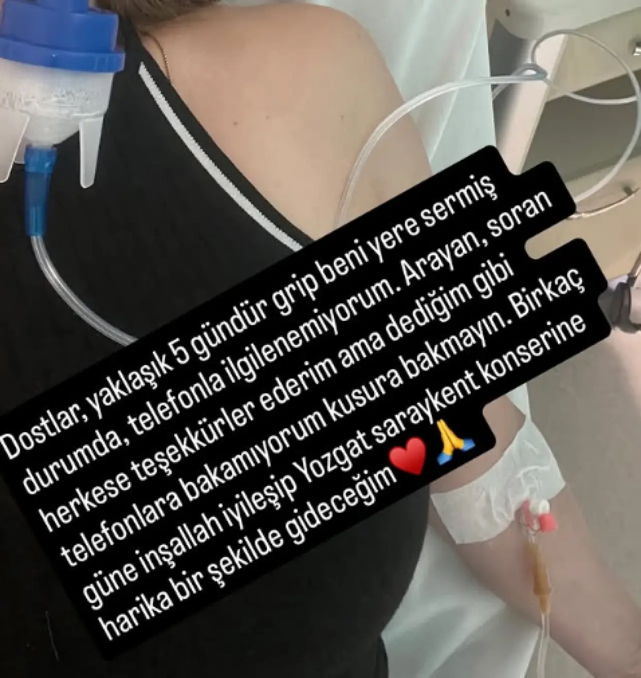 Şarkıcı Lara sedyeden paylaştı, sevenlerini korkuttu! 2