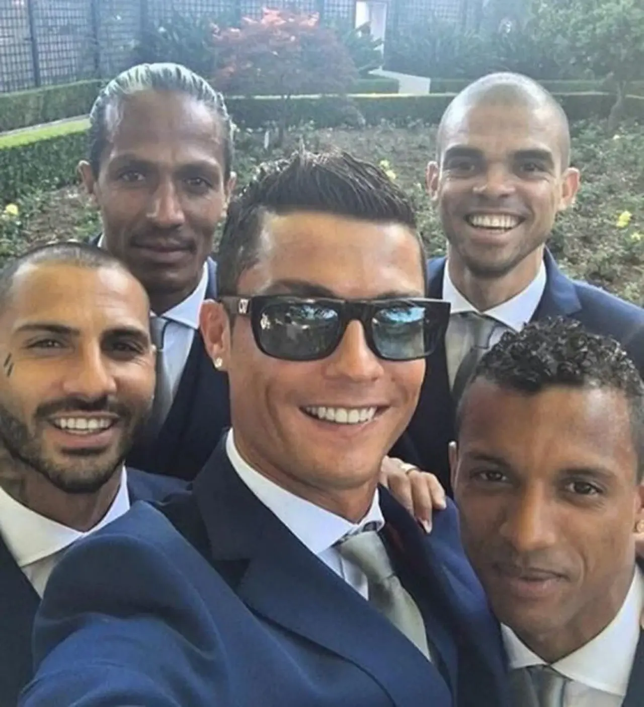 Cristiano Ronaldo’ya tarihi ödül! 'Tüm zamanların en iyisi' seçildi, Nani ve Quaresma Hall of Fame’e girdi 3