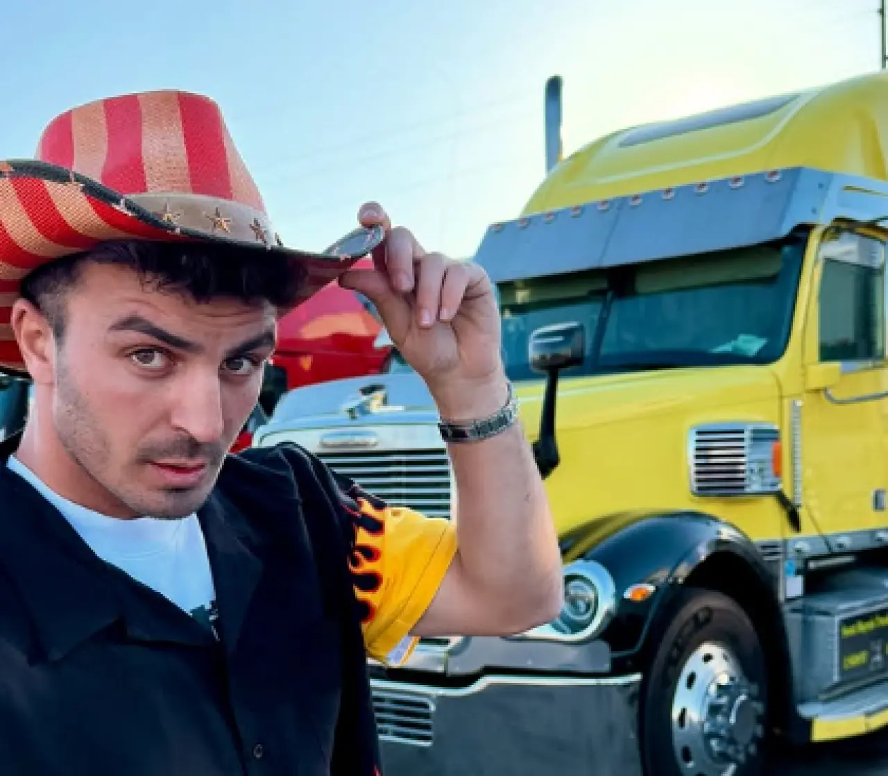 Eski dostluk yerle bir! Enes Batur ile Deli Mi Ne? Krizi sosyal medyada patladı 3