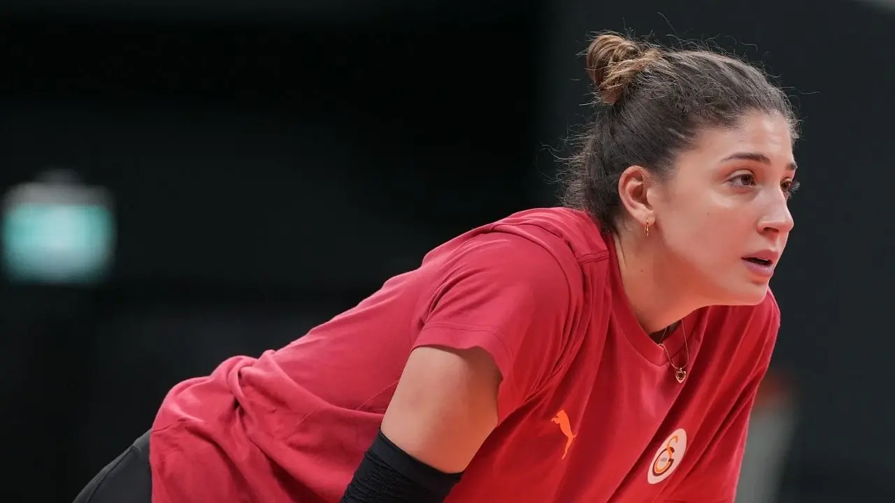 Galatasaray kaptanı İlkin Aydın’dan üzücü haber 4