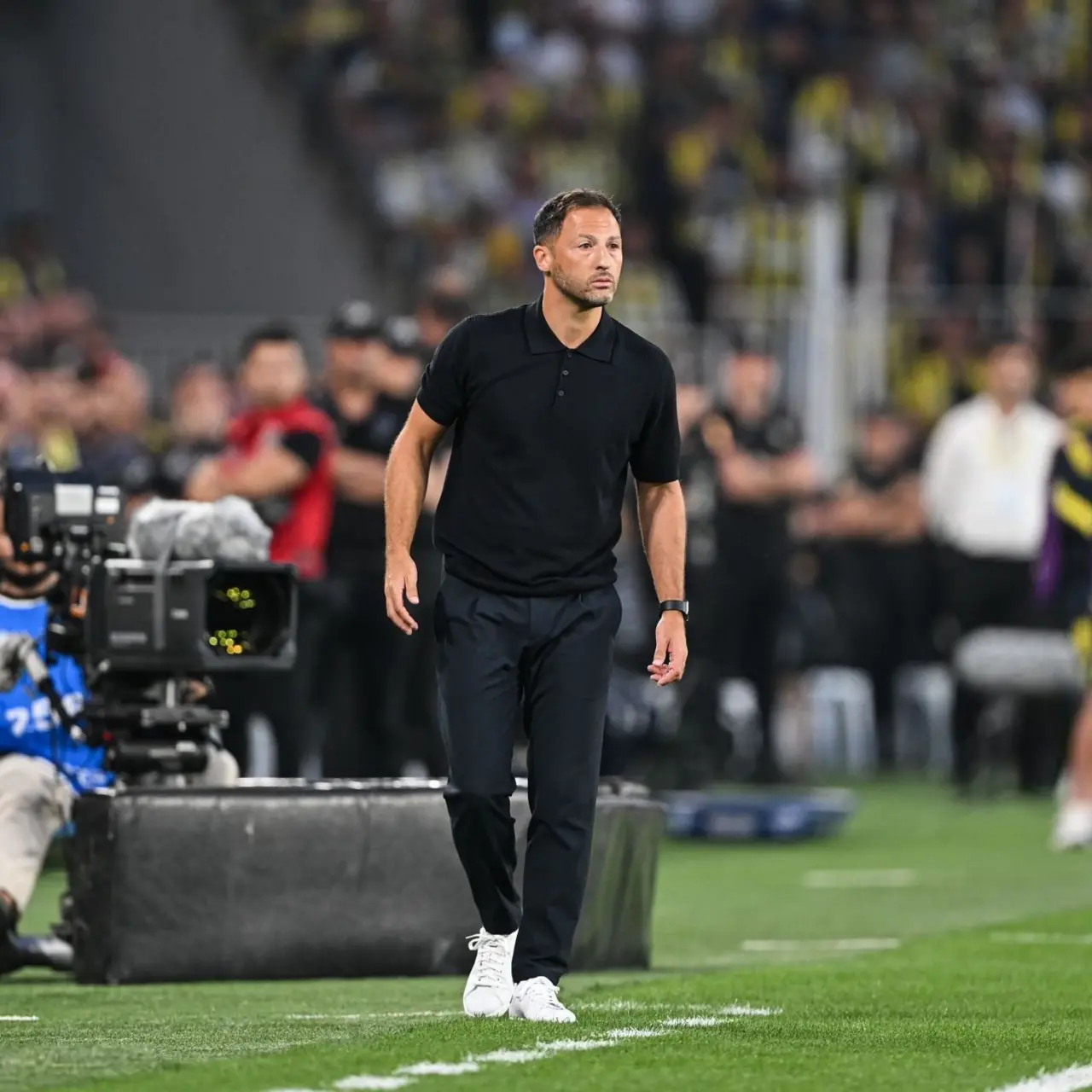 Tedesco’dan galibiyet sonrası eleştiriler: 'Cesur oynamalıydık, pozisyonları harcadık' 3