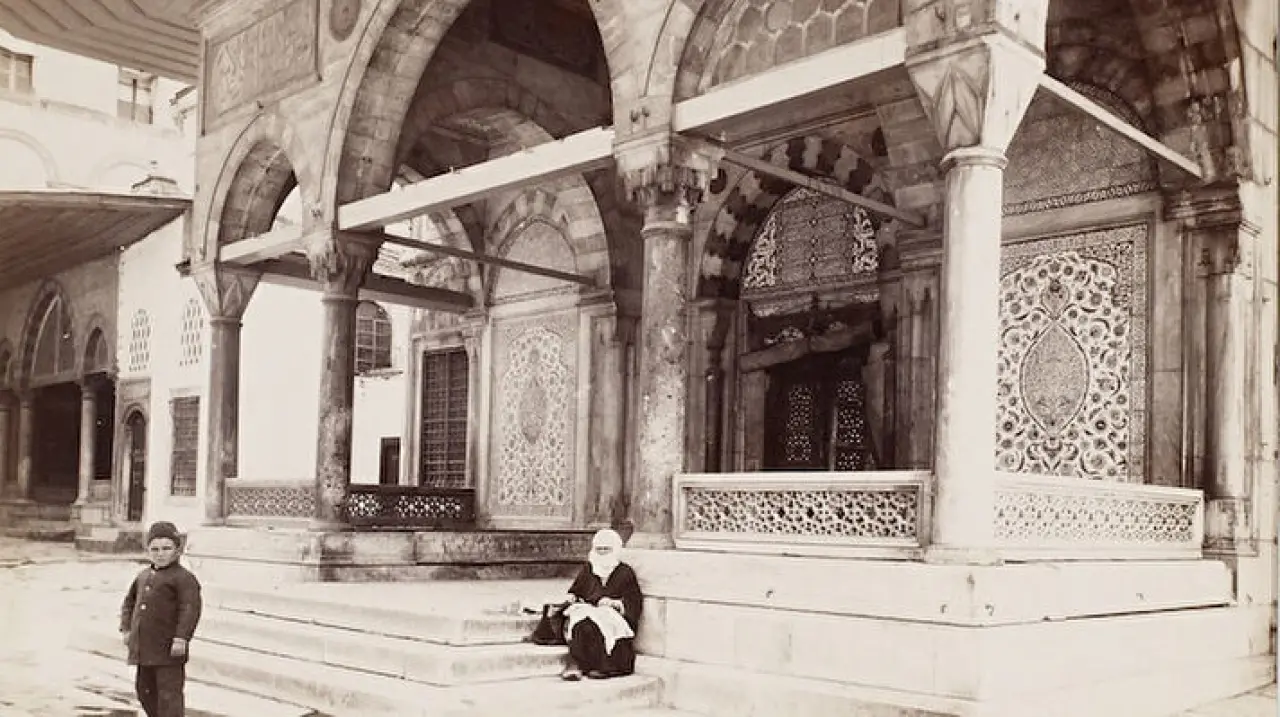Tarihe Işık Tutan Fotoğraflar: Osmanlı İmparatorluğu’nun Son Günlerinden Kayda Geçen Anlar! 12