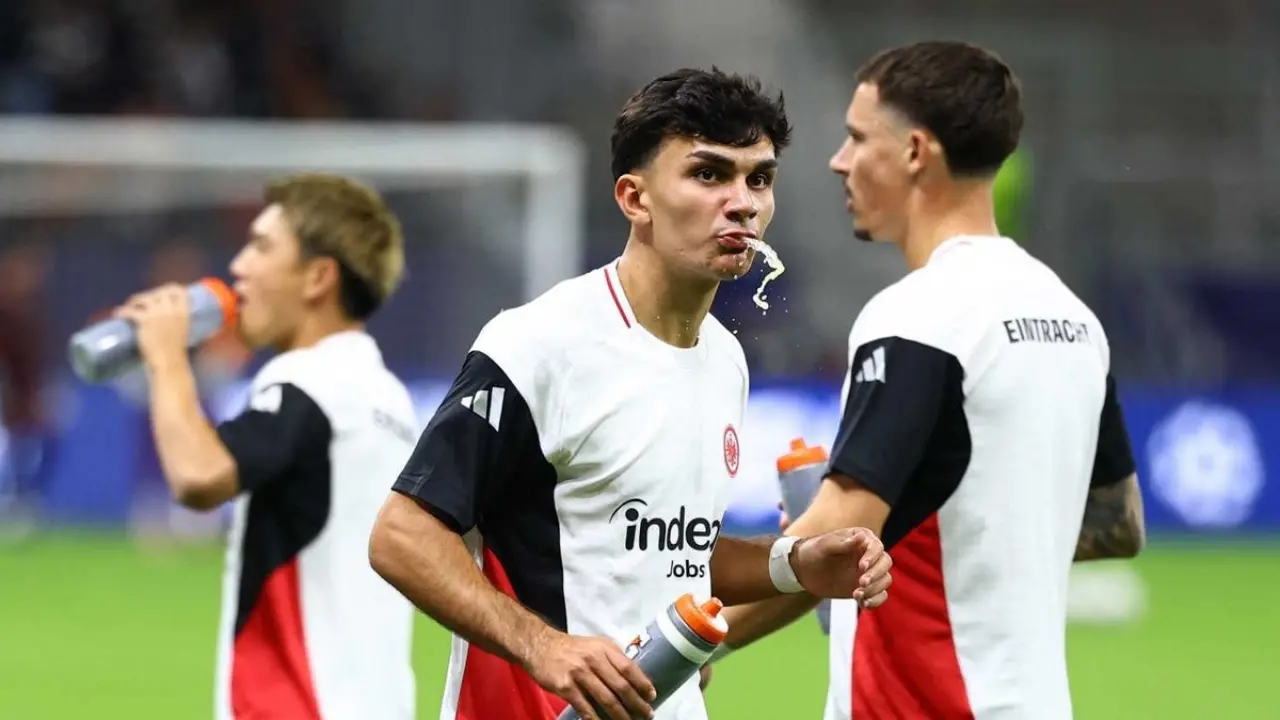 19 Yaşındaki milli yıldız Can Uzun için astronomik rakam 1