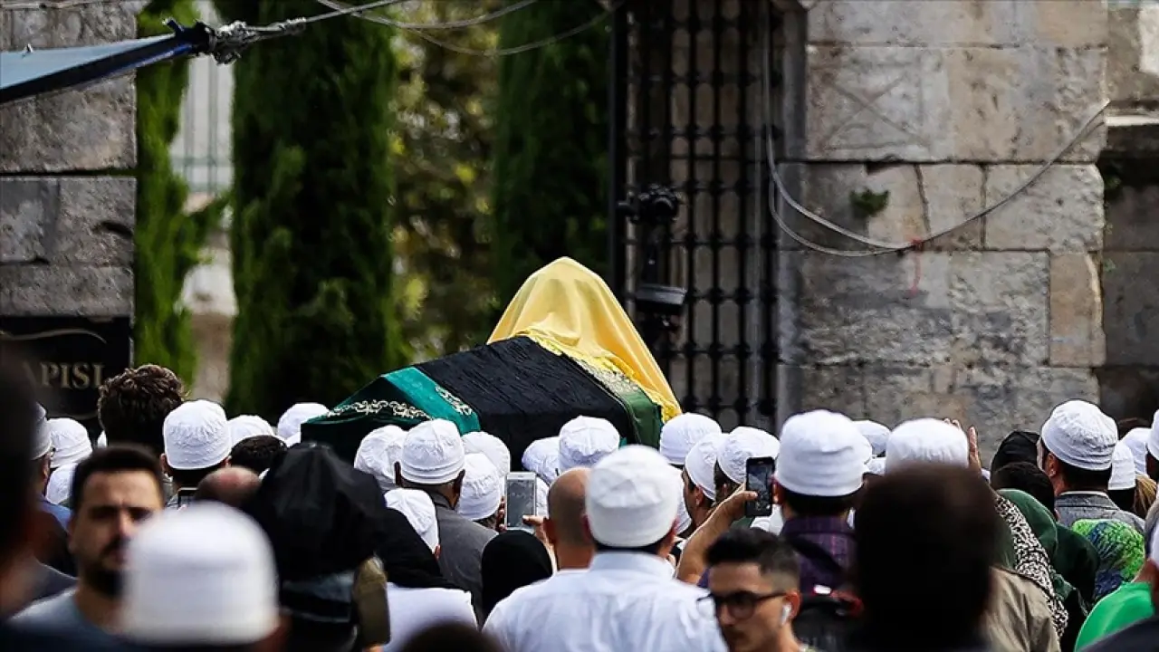 Mutasavvıf, musikişinas, yazar:Ömer Tuğrul İnançer 7