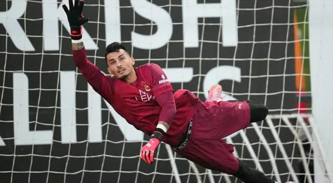 Uğurcan Çakır Galatasaray'da ilk kez takımla sahada! 2