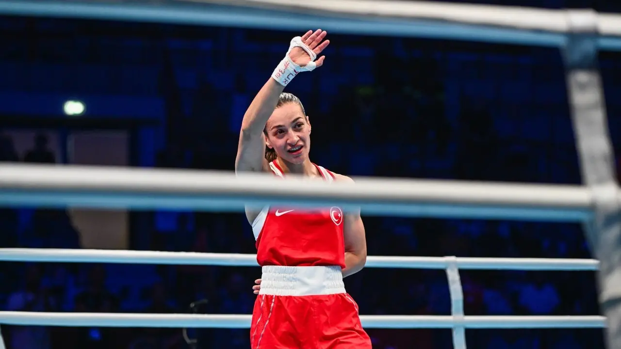 Milli gurur Buse Naz Çakıroğlu Dünya Şampiyonası’nda finale göz kırptı 3