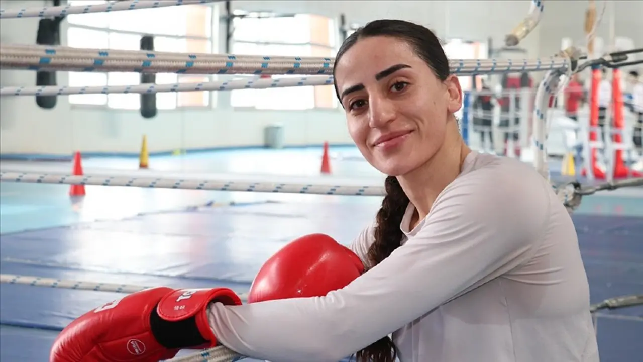 Dünya Boks Şampiyonası’nda Gizem Özer’e talihsiz diskalifiye 2