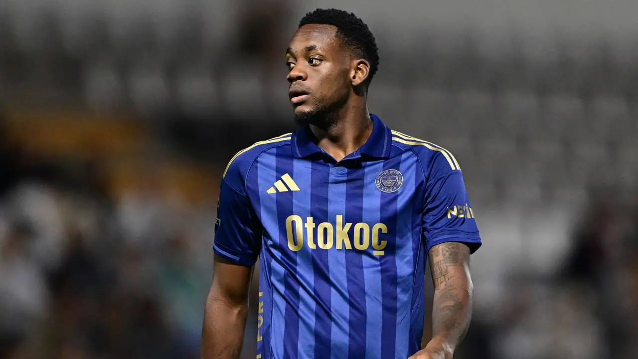 Jhon Duran Fenerbahçe’ye geri döndü! Sakatlık sonrası ilk adımlarını attı 2