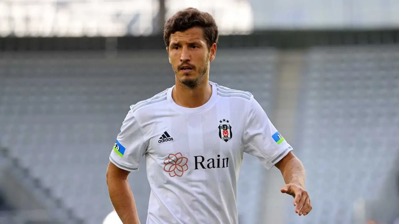 Salih Uçan ne zaman sahalara dönecek? 2