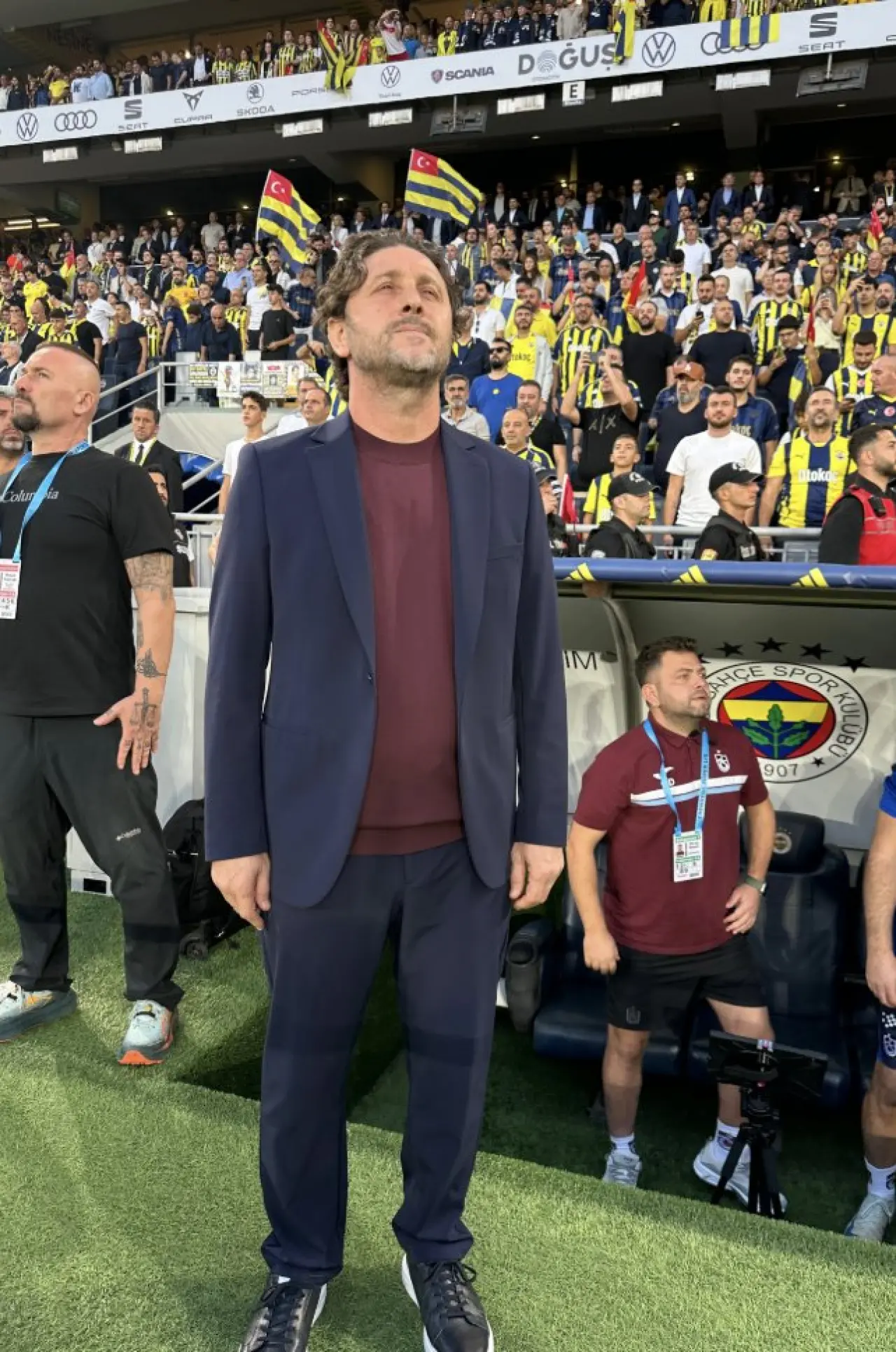 Fatih Tekke’den Fenerbahçe maçı sonrası sert sözler “Ülkede futbol oynanmıyor, kaos var' 4