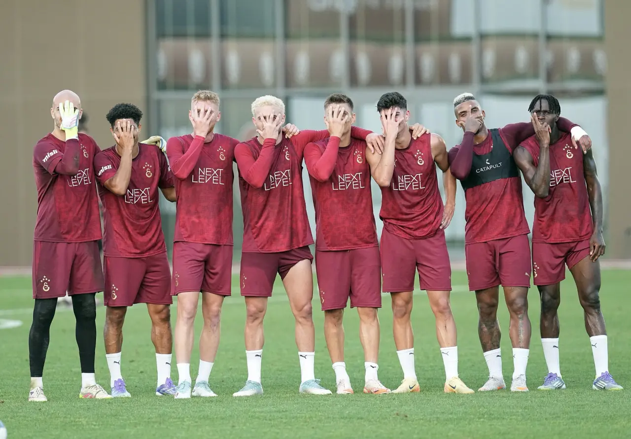 Galatasaray, Frankfurt deplasmanına odaklandı: Şampiyonlar Ligi mesaisi başladı! 2