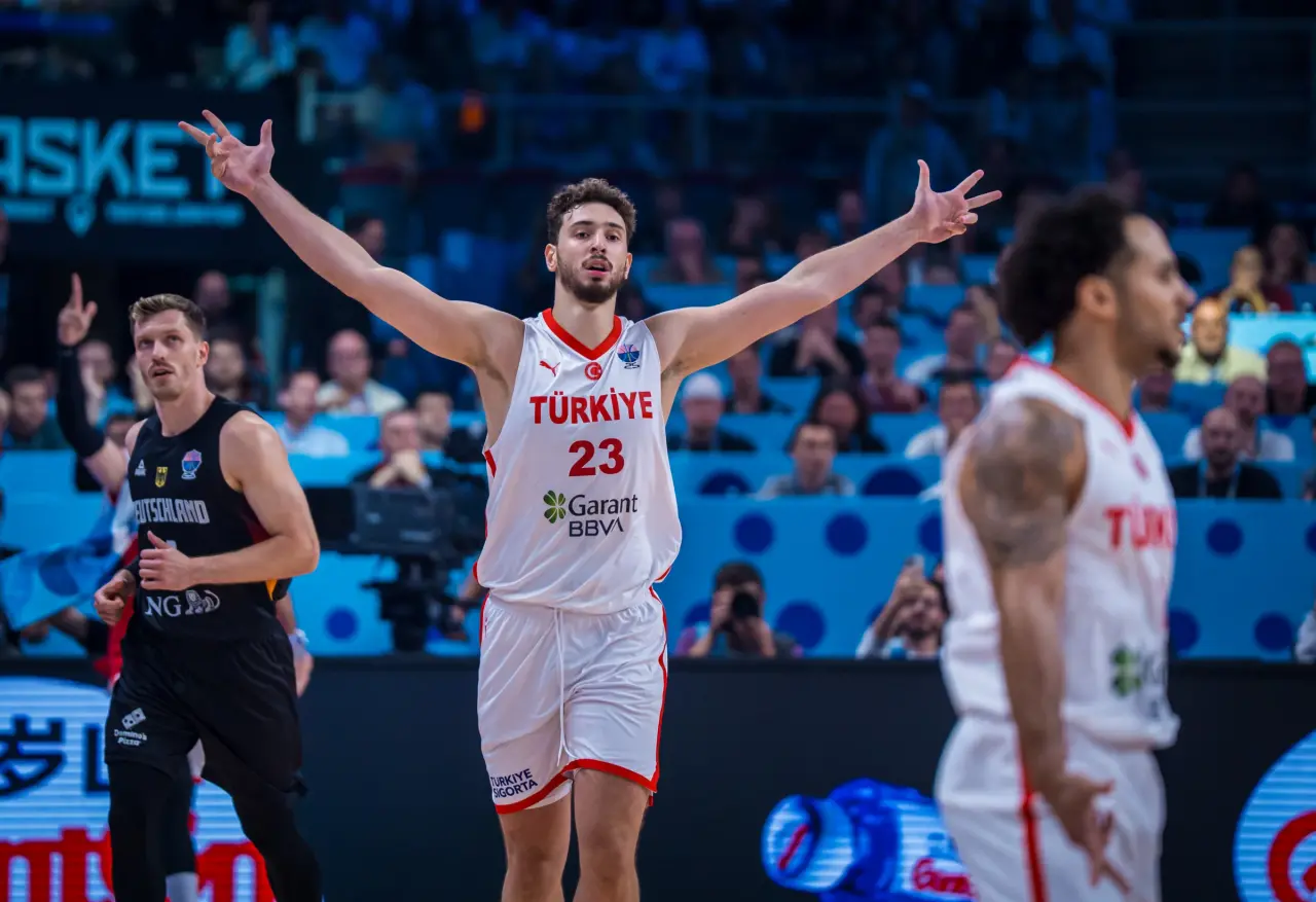 12 Dev Adam, EuroBasket 2025 finalinde izlenme rekoru kırdı 1