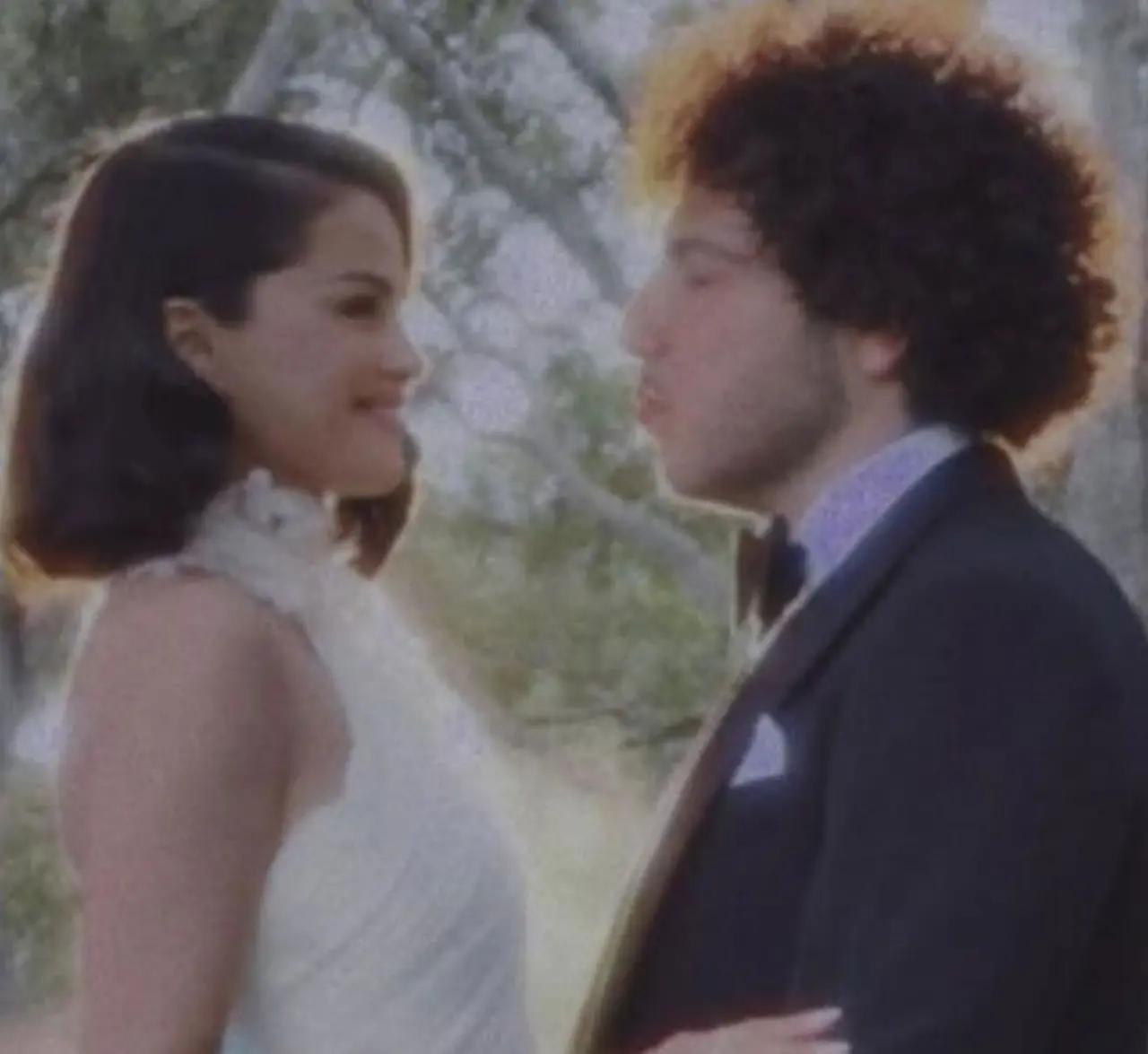 Selena Gomez ve Benny Blanco evlendi: Santa Barbara'dan ilk kareler 2