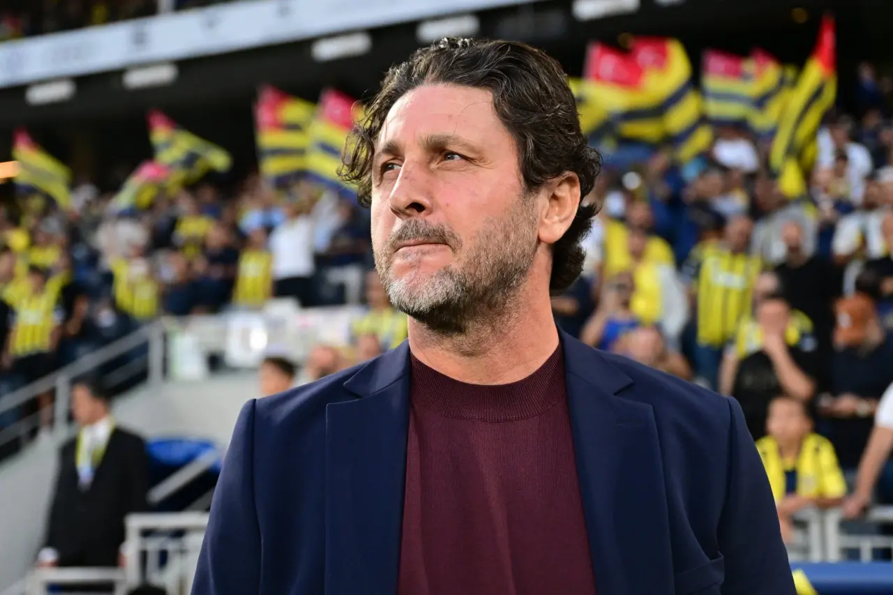 Fatih Tekke’den Fenerbahçe maçı sonrası sert sözler “Ülkede futbol oynanmıyor, kaos var' 5