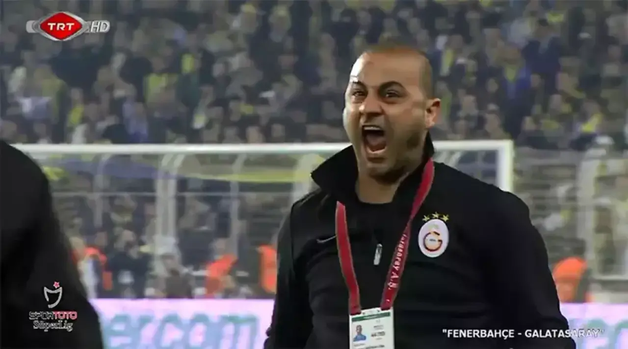 Sahada Olması Gereken Hiçbir Şey Olmadı! Futbolun En İlginç Anları 16