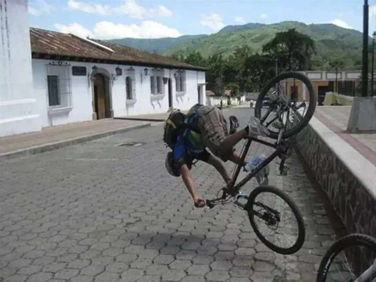 Zamanında Yakaladık! Kameranın Son Saniyede Çektiği Gülmeden Geçemeyeceğiniz O Anlar 24