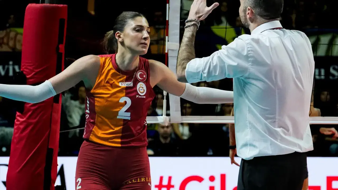 Galatasaray kaptanı İlkin Aydın’dan üzücü haber 3