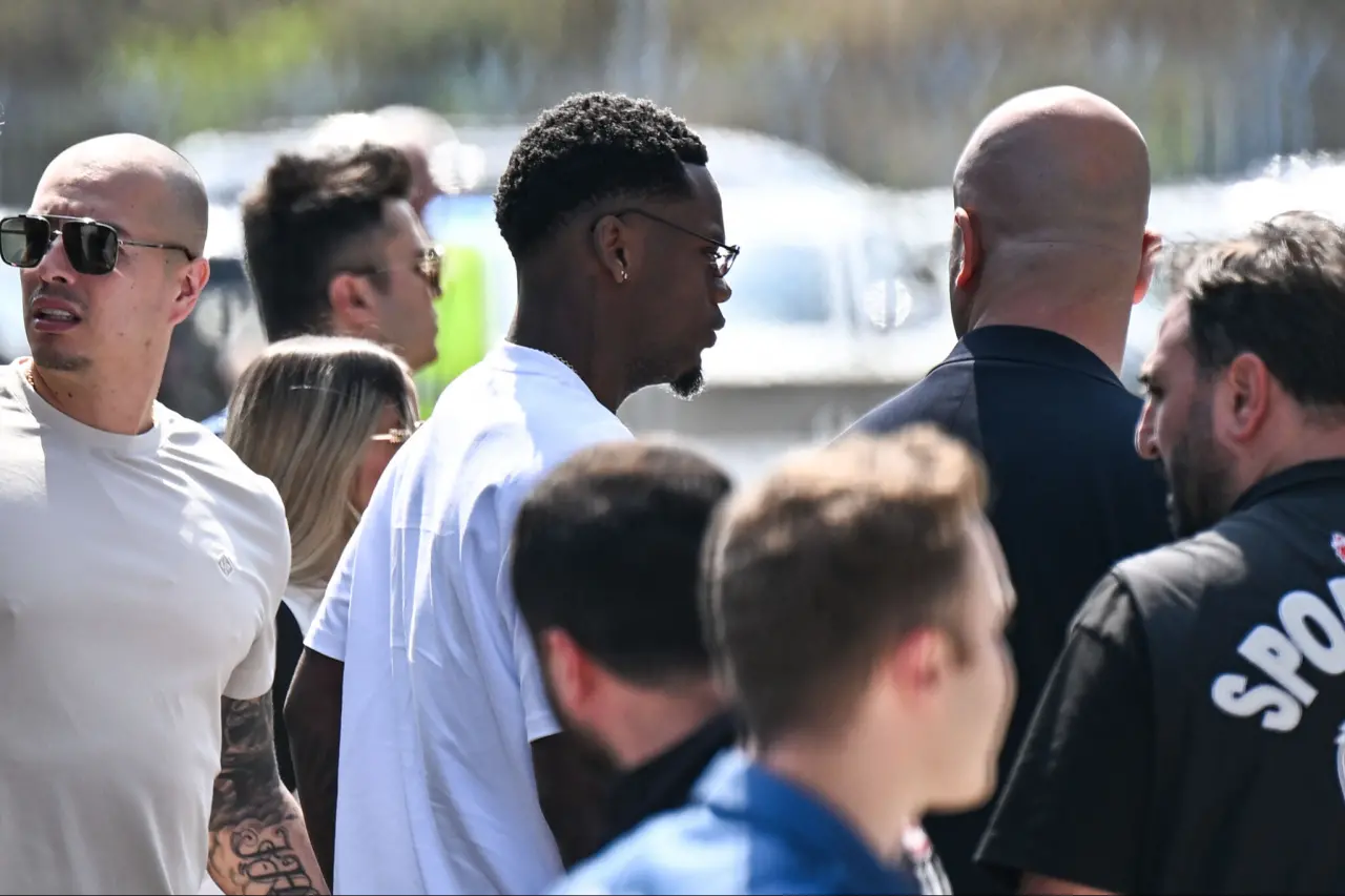 Jhon Duran ne zaman sahalara dönüyor? 4