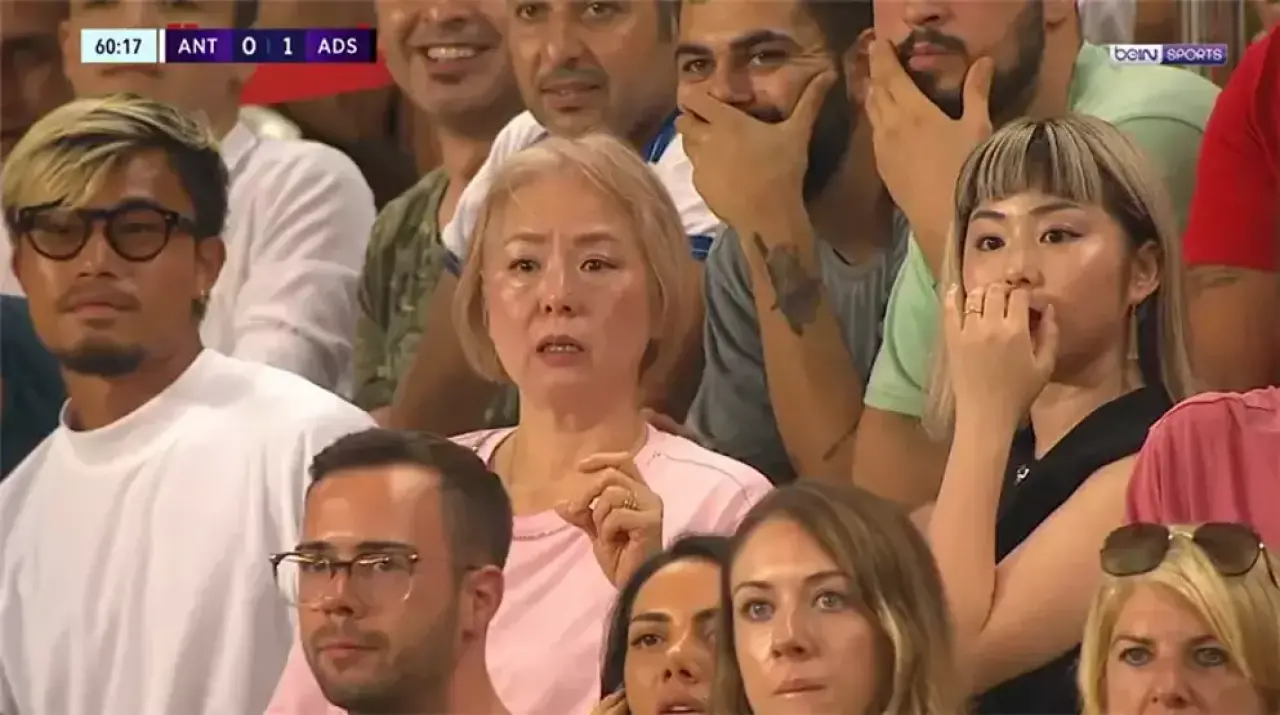 Sahada Olması Gereken Hiçbir Şey Olmadı! Futbolun En İlginç Anları 12