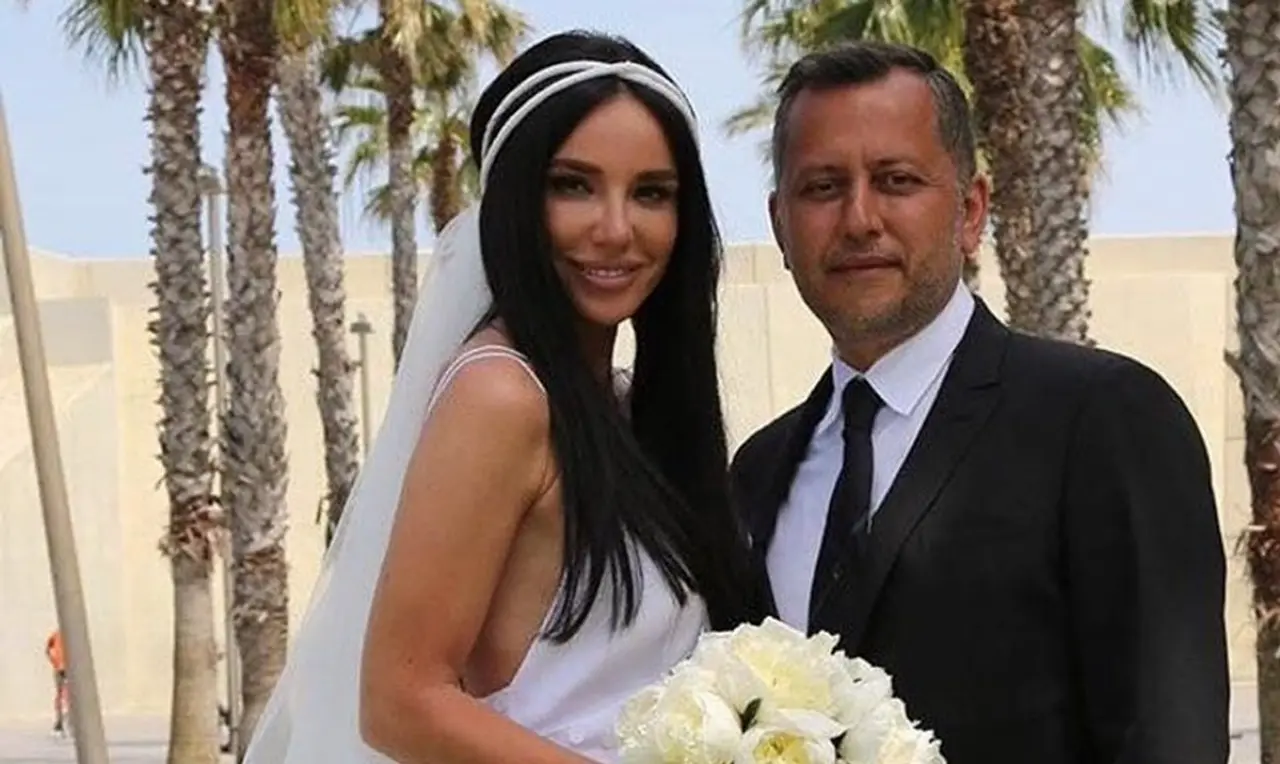 Efsane Aşk Skandalları! Ünlülerin Gizli Sevgilileri Ortaya Çıktı 14