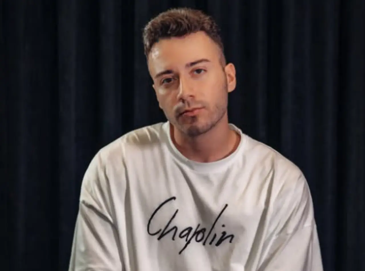 Eski dostluk yerle bir! Enes Batur ile Deli Mi Ne? Krizi sosyal medyada patladı 1