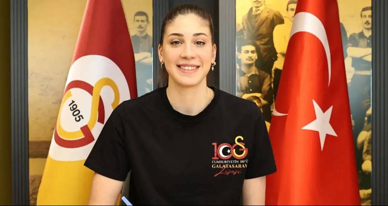 Galatasaray kaptanı İlkin Aydın’dan üzücü haber 1