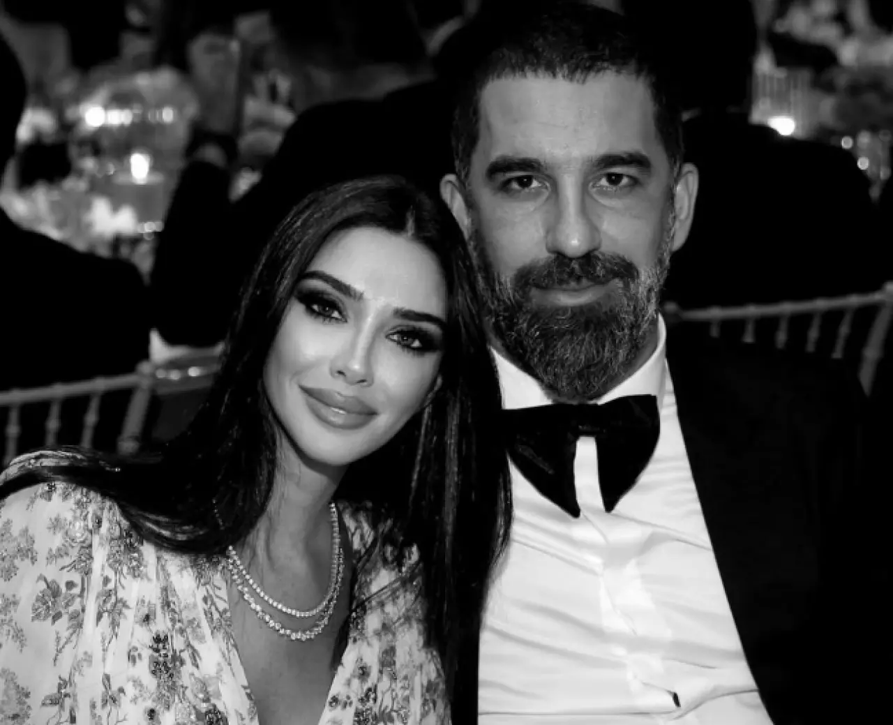 Sade evlilik, ihtişamlı yüzük! Aslıhan Doğan Turan'ın parmağındaki servet gündem oldu 1