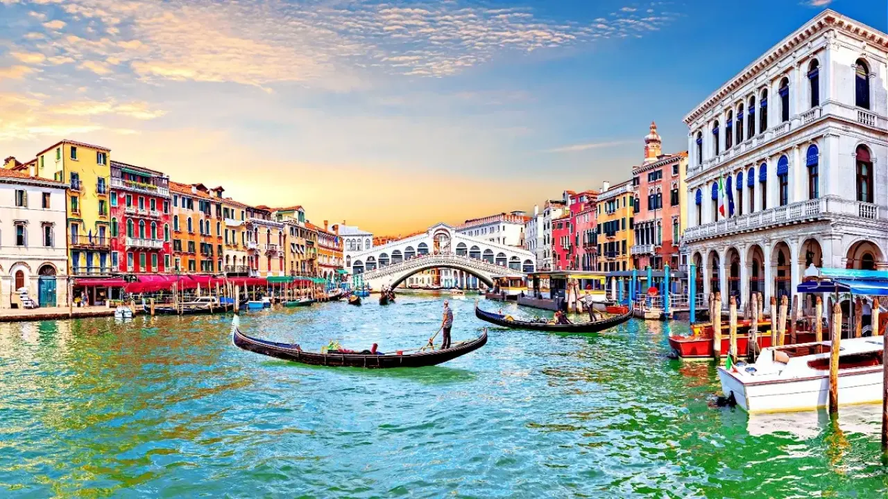 Dünyanın Göz Kamaştıran 15 Doğa Harikası: Türkiye’den İki Mucize Zirvede! 14