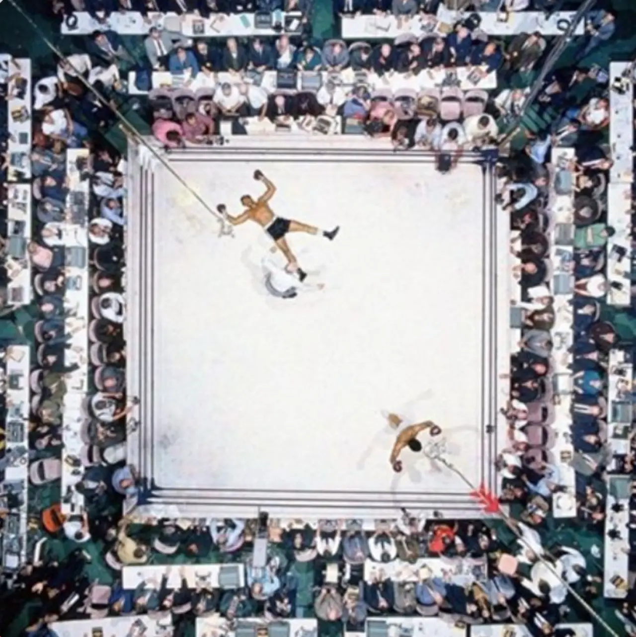 Tarihe Tanıklık Eden Kareler: İlk Kez Göreceğiniz 15 Etkileyici Tarihi Fotoğraf! 13