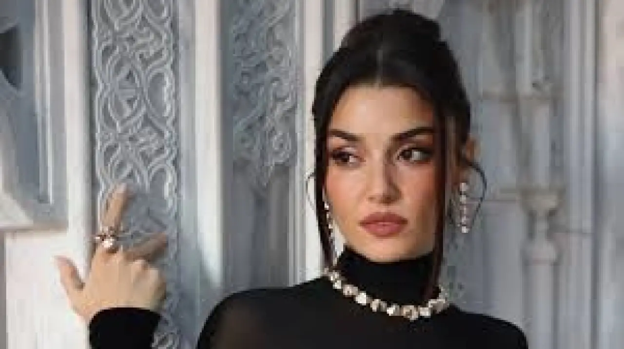 Hande Erçel’e İngilizce linci: Pınar Altuğ patladı! 2