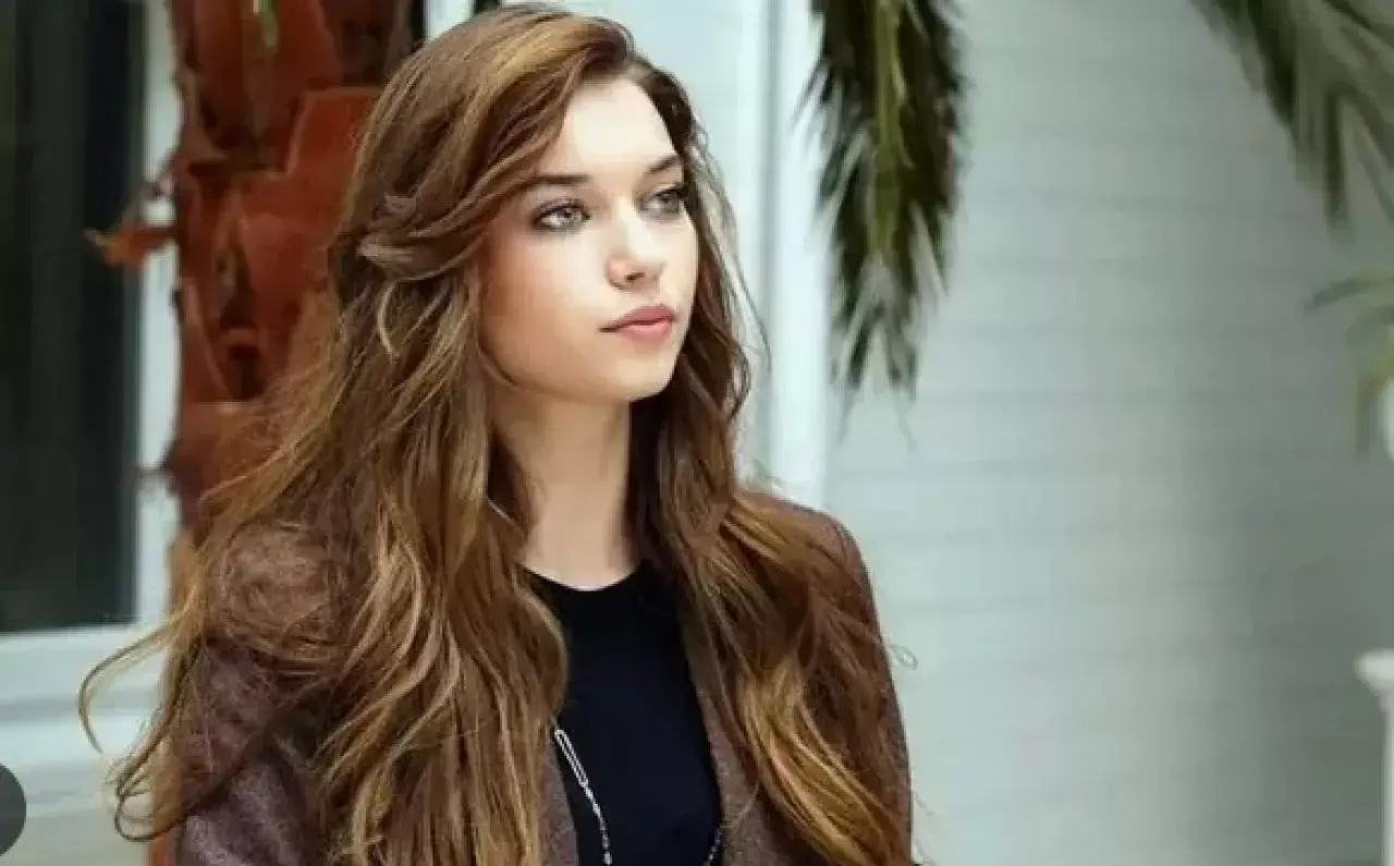 Afra Saraçoğlu'dan Mert Ramazan Demir açıklaması: 'Bitti,gitti' 4