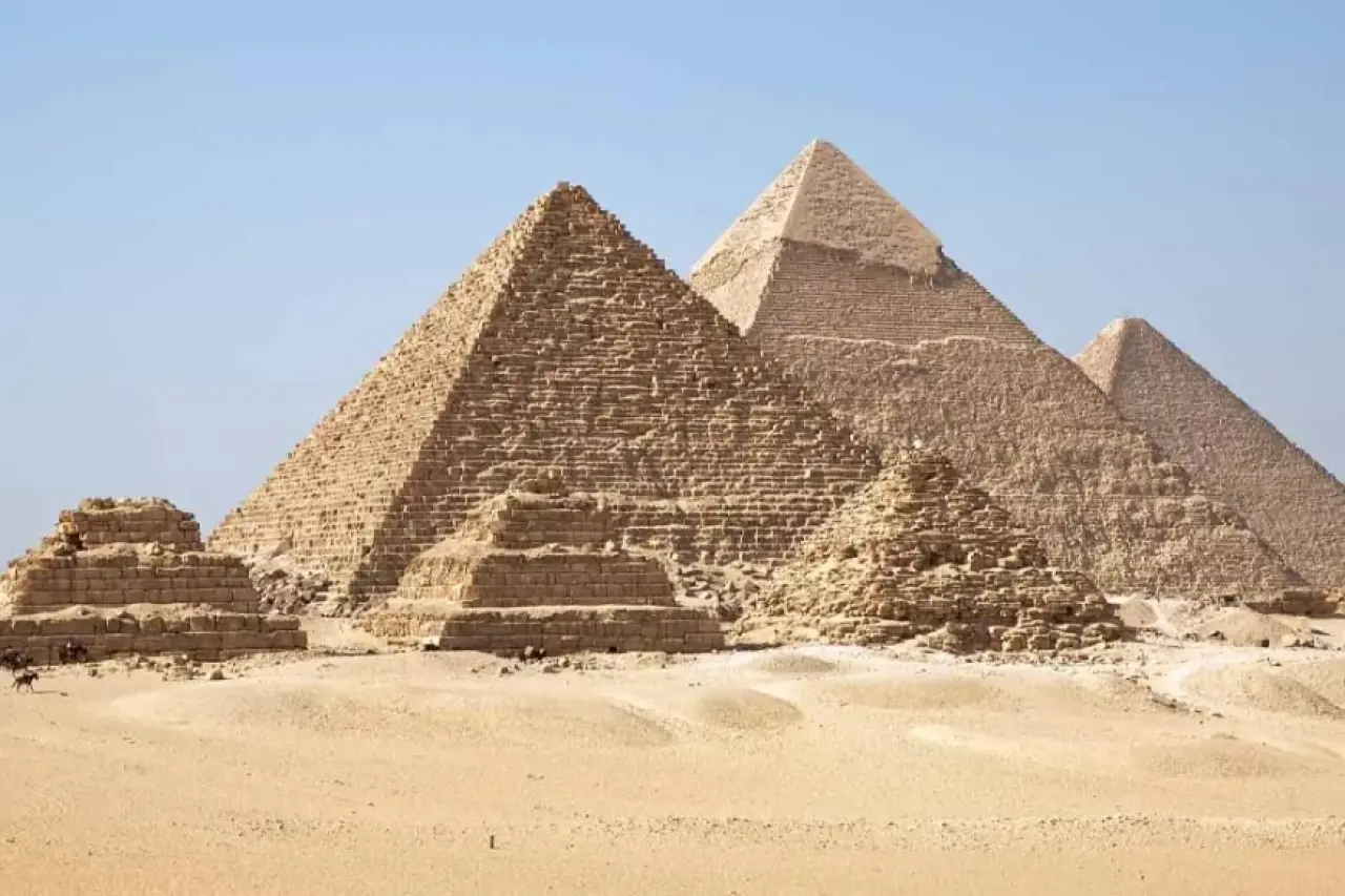 Zamanın Unutamadığı Yapılar: Dünyanın En Etkileyici 15 Tarihi Eseri 3