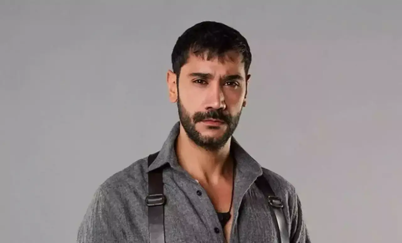 Bir Zamanlar Çukurova'nın Yılmaz'ı Uğur Güneş Sessiz Kalamadı! Uğur Güneş "Adam 45, Kız 22 Yaşında..." dedi! 3