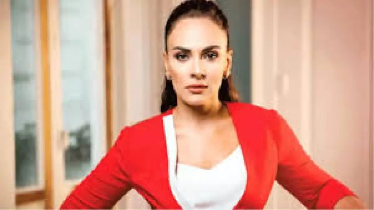 Buket Aydın'dan şok itiraf: Düz duvara çarptım! 2