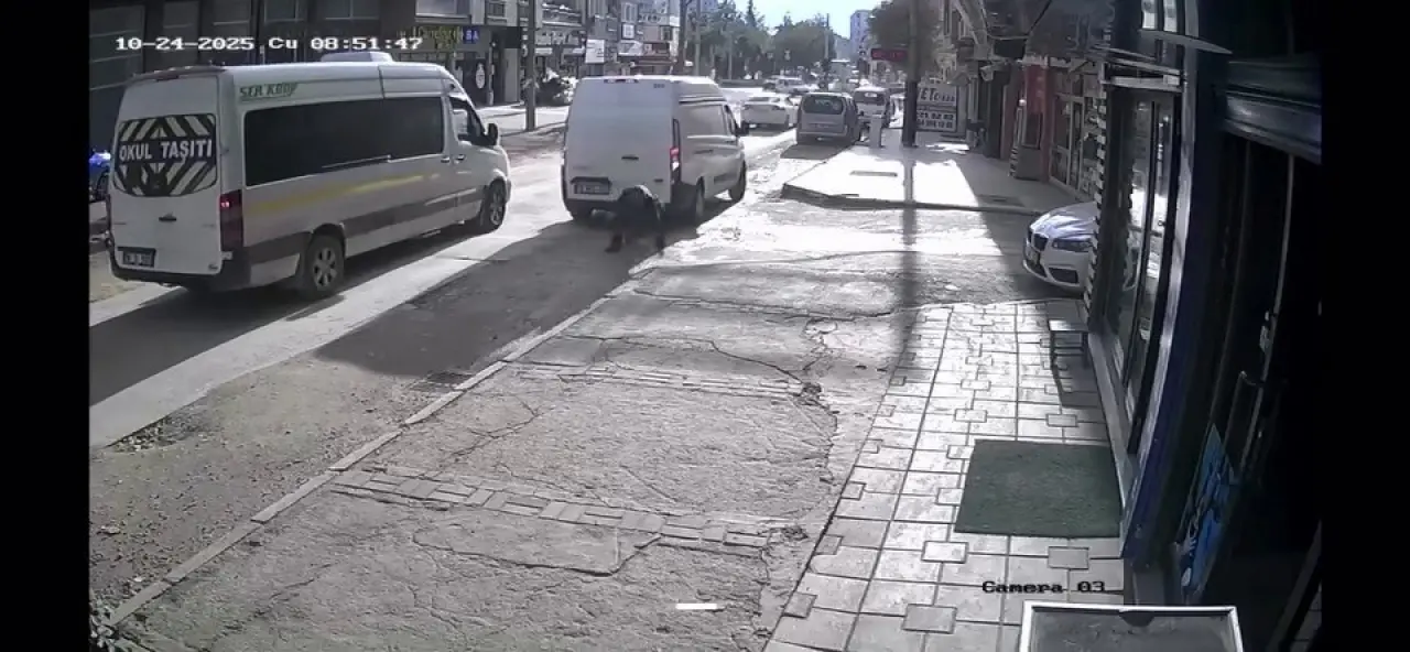 Geri manevra ölümle burun buruna getirdi! 3